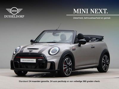 Grijs Occasion 2024 Mini John Cooper Works Cabriolet Cabriolet | € 46.750 (Eerlijke prijs)