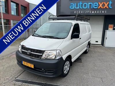 tweedehands Toyota HiAce 2.5 D-4D KWB Comfort TREKHAAK I IMPERIAAL I 3-ZITS I 220 VOLT OMVORMER I 1e EIGENAAR