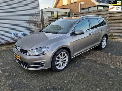 Grijs Occasion 2015 VW Golf VII Highline Stationwagen | € 6.950 (Goede deal)