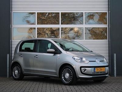 Grijs (metallic) Gebruikt 2012 VW up! high up! Hatchback | € 9.950 (Eerlijke prijs)