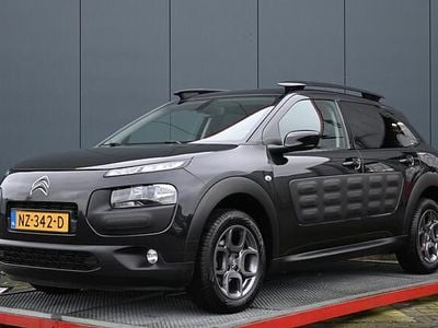 Zwart Gebruikt 2017 Citroën C4 PureTech SUV | € 7.450 (Goede deal)