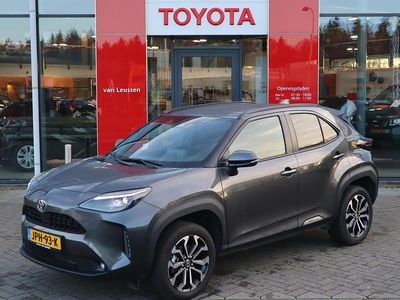 Grijs Occasion 2025 Toyota Yaris Cross Edition SUV | € 28.900 (Eerlijke prijs)