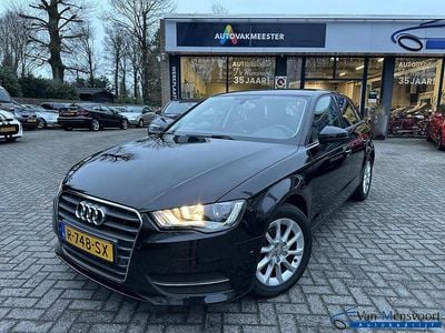 Occasion Audi A3 Sportback Attraction 2022 Zwart Hatchback