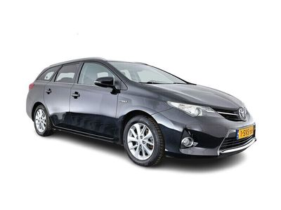 Toyota Auris Hybrid