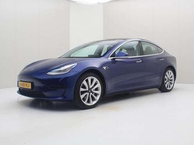 Blauw Occasion 2020 Tesla Model 3 Standard Range Sedan | € 17.900 (Goede deal)
