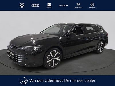 Zwart Occasion 2024 VW Passat Business Stationwagen | € 41.990 (Eerlijke prijs)