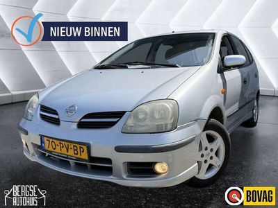Nissan Almera Tino