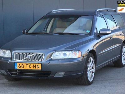 tweedehands Volvo V70 2.4 Edition Sport Xenon/Leer/Navigatie/Parkeersensor/Trekhaa