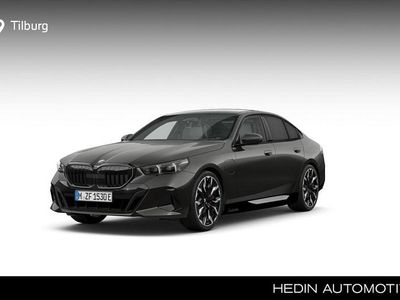 Grijs (metallic) Nieuw 2025 BMW 530e Comfort Edition Sedan | € 93.939 (Iets duurder)