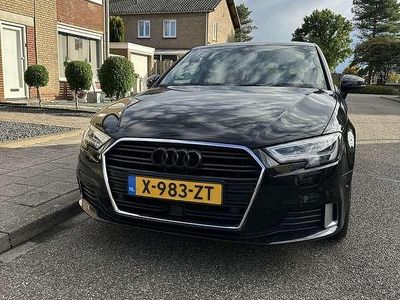 Zwart Gebruikt 2018 Audi A3 S-Line Hatchback | € 19.500 (Eerlijke prijs)