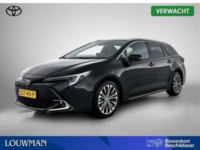 Zwart (metallic) Occasion 2025 Toyota Corolla Premium Stationwagen | € 32.945 (Eerlijke prijs)