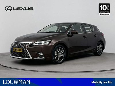 Lexus CT200h
