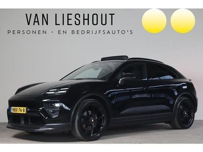 Zwart Occasion 2024 Porsche Macan Sport SUV | € 78.900