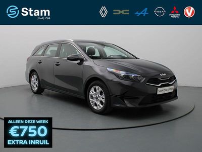 Grijs Gebruikt 2022 Kia Ceed Hatchback | € 19.990 (Goede deal)