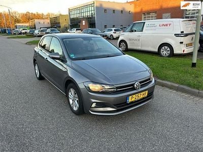 Grijs Gebruikt 2019 VW Polo Comfortline Hatchback | € 14.950 (Eerlijke prijs)