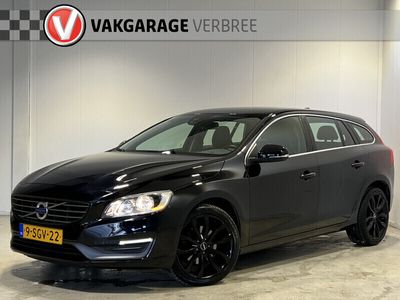 tweedehands Volvo V60 1.6 T3 Momentum | Navigatie | Lederen/Stof Bekledi