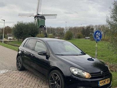 Zwart Occasion 2009 VW Golf Comfortline Sedan | € 5.200 (Goede deal)