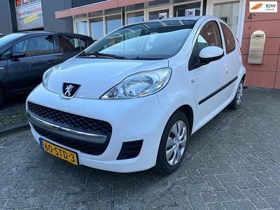 Occasion Peugeot 107 68 PK (50 kW) 2011 Wit Hatchback