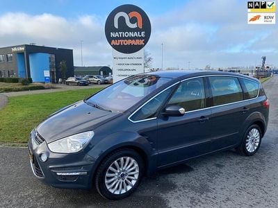 Grijs Gebruikt 2013 Ford S-MAX Titanium MPV | € 3.950 (Goede deal)