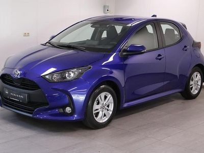 Blauw Gebruikt 2024 Toyota Yaris Active Hatchback | € 23.438 (Eerlijke prijs)