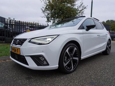 Wit Occasion 2022 Seat Ibiza FR Hatchback | € 18.945 (Iets duurder)