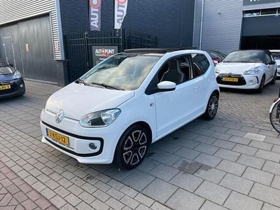 Wit Gebruikt 2013 VW up! high up! Hatchback | € 2.499 (Goede deal)