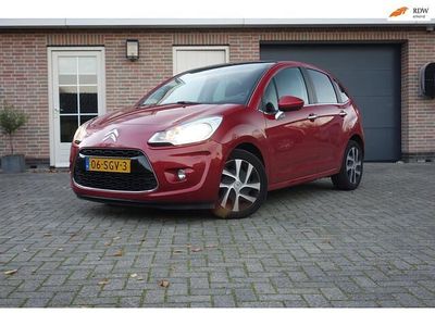 Rood (metallic) Occasion 2011 Citroën C3 SELECTION Hatchback | € 2.945 (Eerlijke prijs)