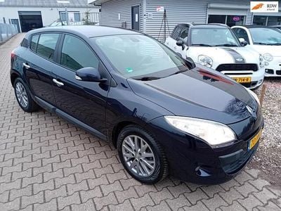 Blauw (metallic) Occasion 2010 Renault Mégane III Hatchback | € 2.499 (Goede deal)