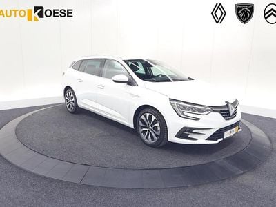 Wit Occasion 2023 Renault Mégane GrandTour Techno Stationwagen | € 23.700 (Iets duurder)