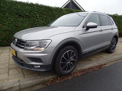 Grijs (metallic) Occasion 2018 VW Tiguan R SUV | € 18.950 (Goede deal)