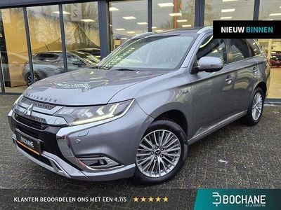 Grijs Occasion 2020 Mitsubishi Outlander P-HEV Intense+ SUV | € 23.450 (Eerlijke prijs)