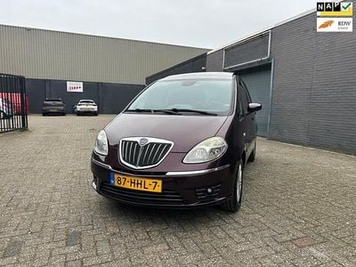 Occasion Lancia Musa 95 PK (69 kW) 2008 Paars (metallic) MPV