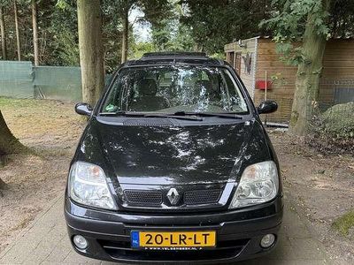 Zwart Gebruikt 2003 Renault Scénic Expression MPV | € 1.500