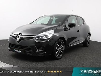 Zwart Occasion 2021 Renault Clio V Intens Hatchback | € 10.595