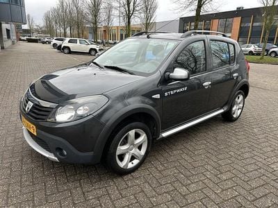 Occasion Dacia Sandero Stepway 87 PK (63 kW) 2010 Grijs Hatchback