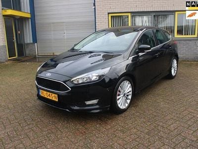 Zwart Gebruikt 2018 Ford Focus Titanium Hatchback | € 11.450 (Goede deal)