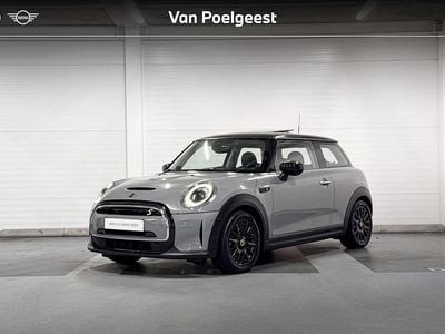 Moonwalk grey (b71) Gebruikt 2022 Mini Cooper Hatchback | € 20.900 (Eerlijke prijs)