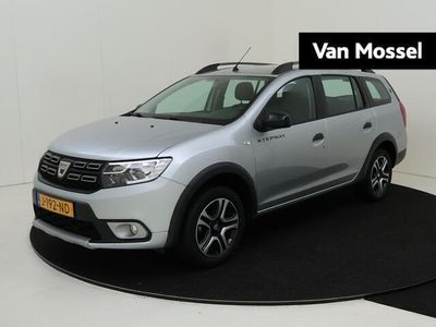 tweedehands Dacia Logan MCV 0.9 TCe Easy-R Stepway Serie Limitee 15th Anniv. Navigatie / Climate Control / Cruise Control / Parkeersensoren Achter / Camera Achter / Trekhaak / SEMI AUTOMAAT