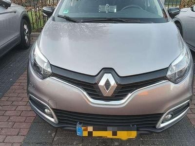 Grijs Gebruikt 2016 Renault Captur Dynamique SUV | € 12.000 (Goede deal)