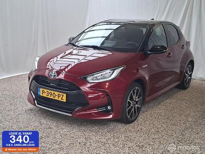 Rood Gebruikt 2021 Toyota Yaris Hybrid Executive Hatchback | € 20.995 (Eerlijke prijs)