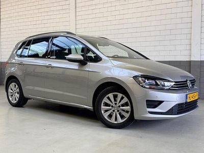 Occasion VW Golf Sportsvan Highline 110 PK (80 kW) 2015 Grijs (metallic) MPV