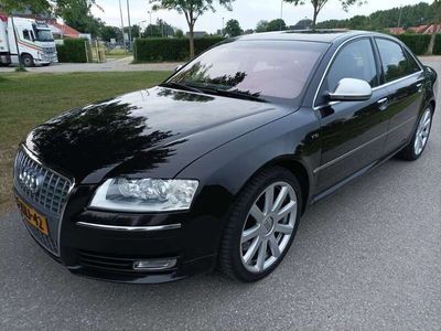 Zwart Occasion 2010 Audi S8 Sedan | € 17.225