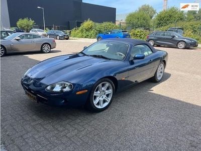 Jaguar XK8