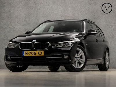 tweedehands BMW 318 3-SERIE Touring i High Executive Sportline Automaat (GROOT NAVI, DEALER ONDERHOUDEN, STOELVERWARMING, SPORTSTOELEN, ELEK ACHTERKLEP, LED KOPLAMPEN, PARKEERSENSOREN, NIEUWSTAAT)