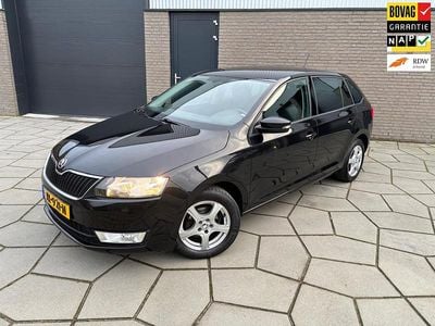 Zwart Gebruikt 2016 Skoda Rapid Joy Hatchback | € 10.595 (Eerlijke prijs)