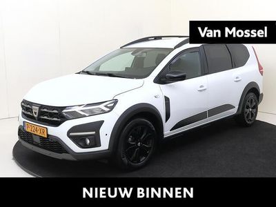 Wit Gebruikt 2022 Dacia Jogger Extreme MPV | € 16.940 (Eerlijke prijs)