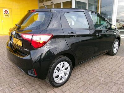 tweedehands Toyota Yaris 1.5 HYBRID CLIMA, CAMERA, MULTIMEDIA, BLUET.