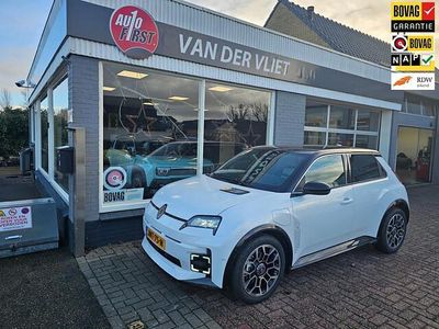 Wit Nieuw 2025 Renault R5 Komfort Hatchback | € 34.950 (Eerlijke prijs)