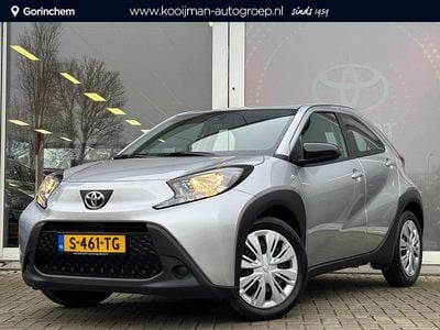 Grijs Occasion 2022 Toyota Aygo X Play SUV | € 15.900 (Goede deal)