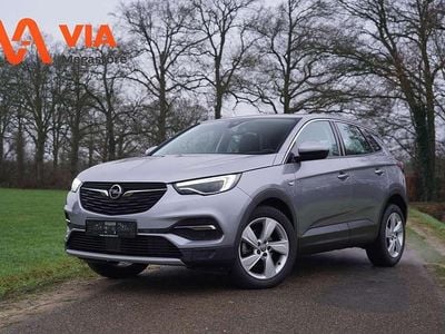 Grijs Occasion 2020 Opel Grandland X Innovation SUV | € 21.962 (Eerlijke prijs)
